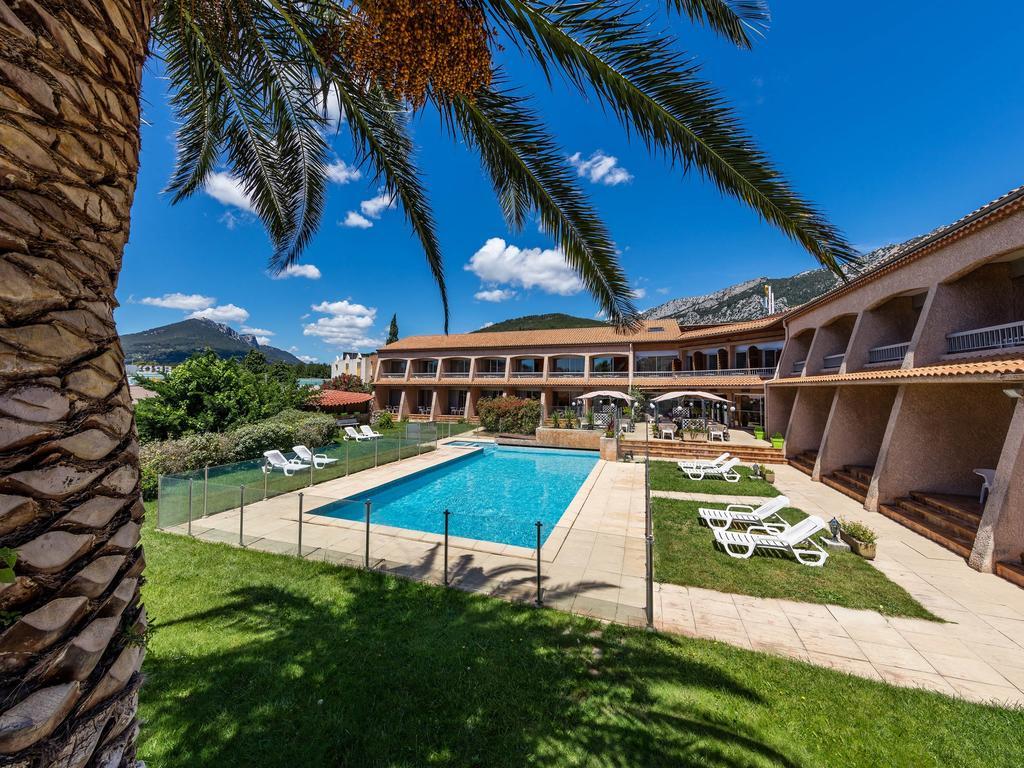 Noemys Toulon La Valette - Hotel Restaurant Avec Piscine Exterior foto